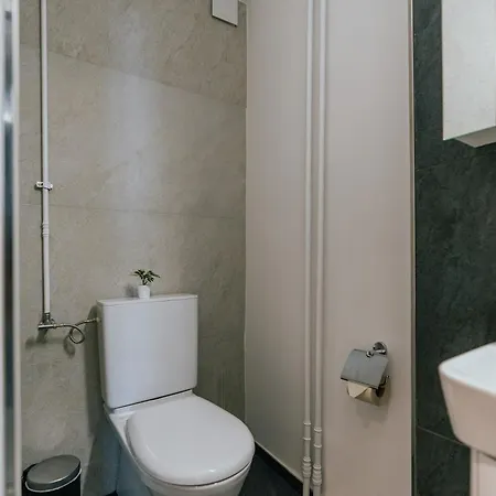דירה Boutique - Garden With Riveraccess *