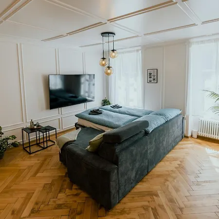 Boutique - Garden With Riveraccess Apartment *