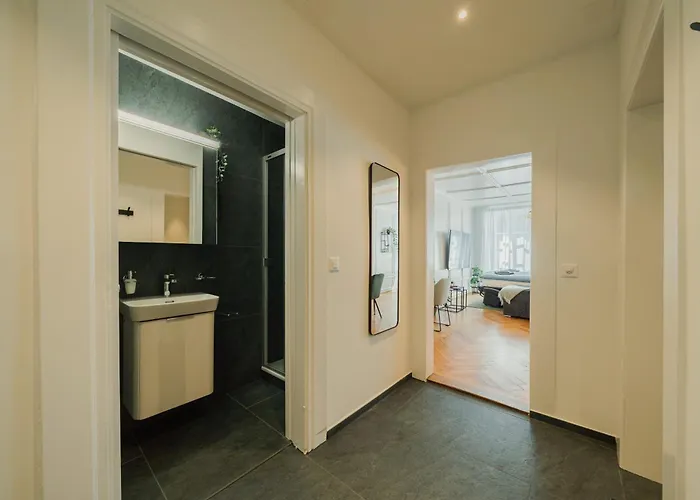 Boutique - Garden With Riveraccess * Thun