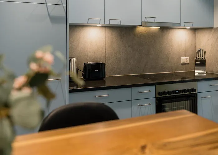 Boutique - Garden With Riveraccess