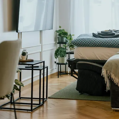 Boutique - Garden With Riveraccess شقة ثون